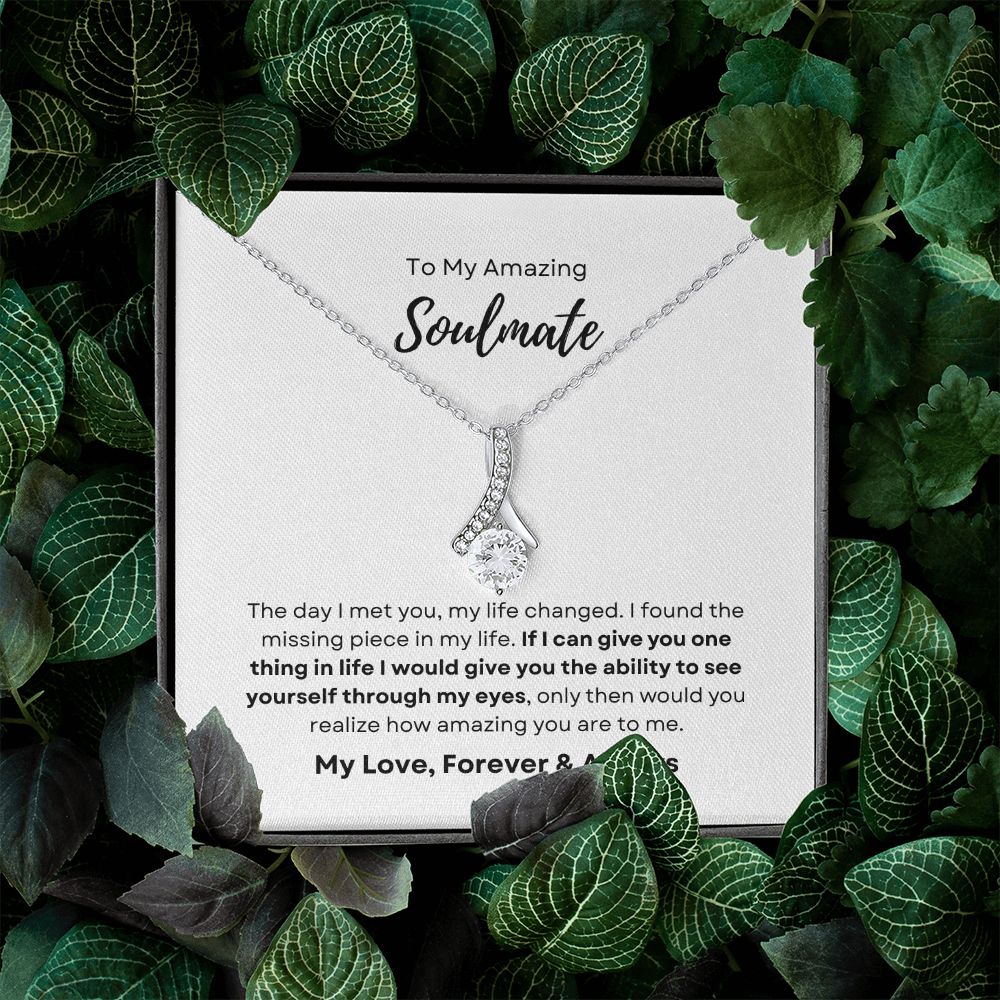 Alluring Beauty Necklace