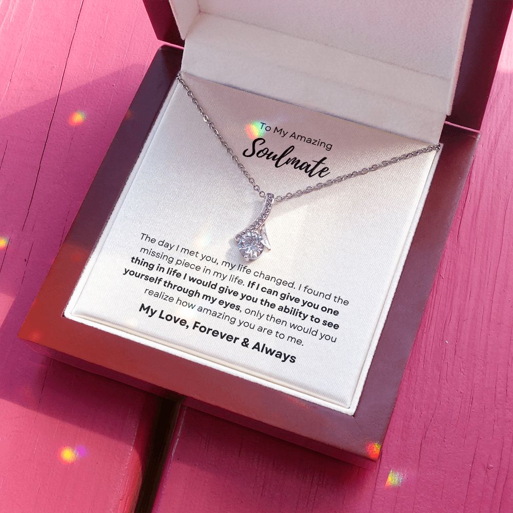 Alluring Beauty Necklace